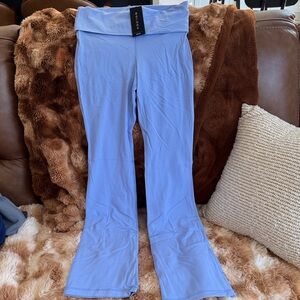 ARITZIA BOOTCUT DAYFLOWER Blue Flare Leggings 32”